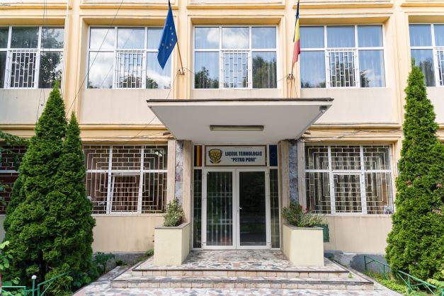 Liceul Tehnologic Petru Poni